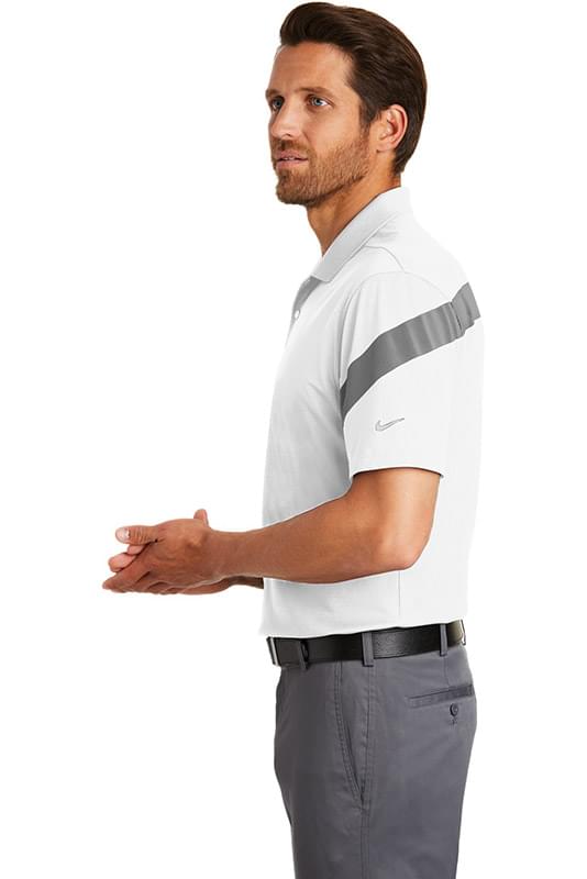 Nike Dri-FIT Commander Polo. 881657 Nike Dri-FIT Commander Polo. 881657