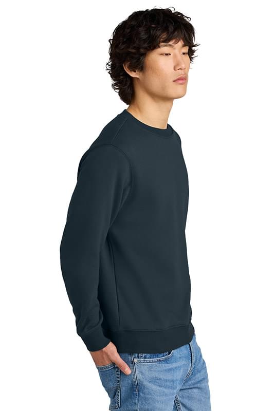 District &#174;  Perfect Weight &#174;  Fleece Crew DT1106