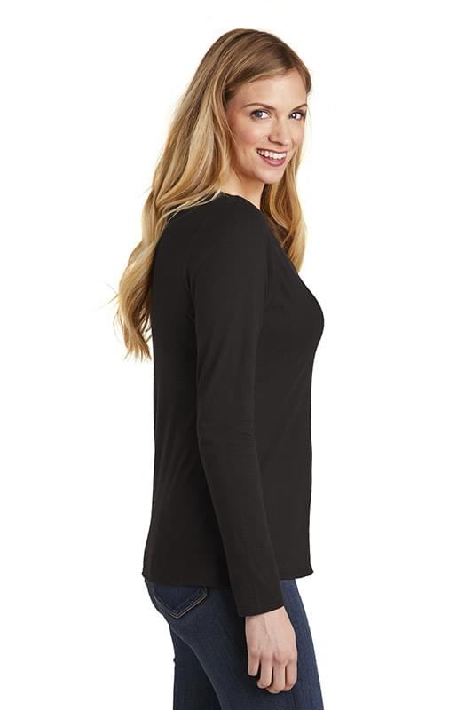 District  &#174;  Women's Very Important Tee  &#174;  Long Sleeve V-Neck. DT6201