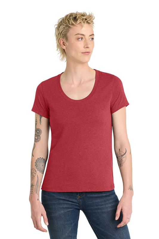 District  ®  Women's Flex Scoop Neck Tee DT7501