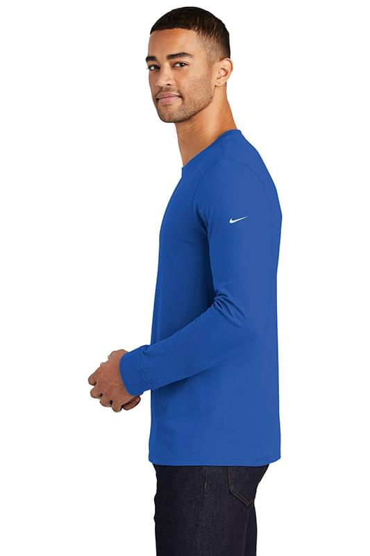 Nike Core Cotton Long Sleeve Tee. NKBQ5232