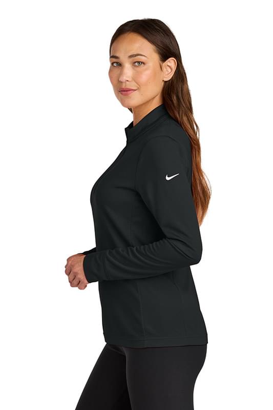 Nike Women's Essential 1/2-Zip Cover-Up NKHM7969