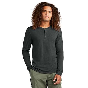 District &#174;  Perfect Tri &#174;  Long Sleeve Henley DT145