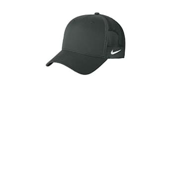 Nike Snapback Mesh Trucker Cap NKFN9893